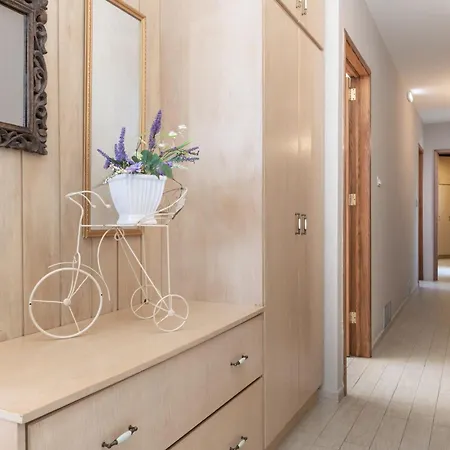 Astarte - Stilvi 4 Bedroom Private With Pool *