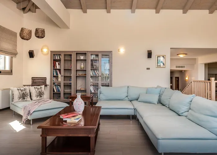 Astarte - Stilvi 4 Bedroom Private With Pool * Akrotiri (Zakynthos)