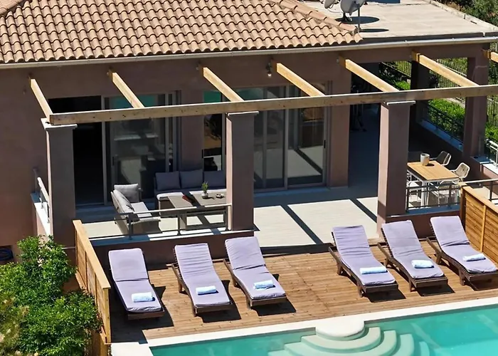빌라 Astarte - Stilvi 4 Bedroom Private With Pool *